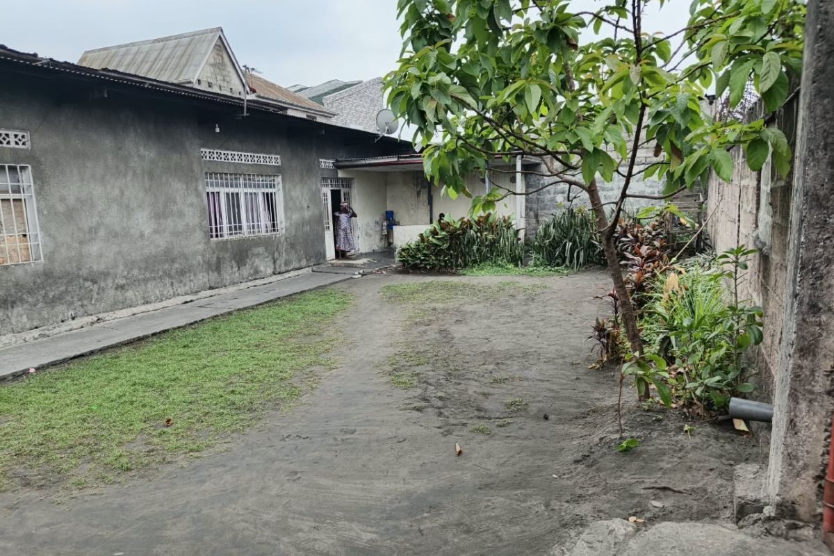 Photo de Maison à louer à Matete, Kinshasa - 4 chambre(s) - SmartImmo