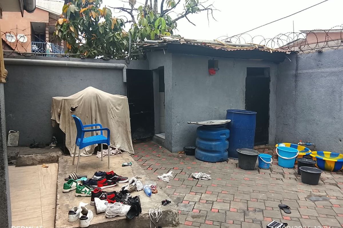 Photo de Maison à louer à Lemba, Kinshasa - 3 chambre(s) - SmartImmo
