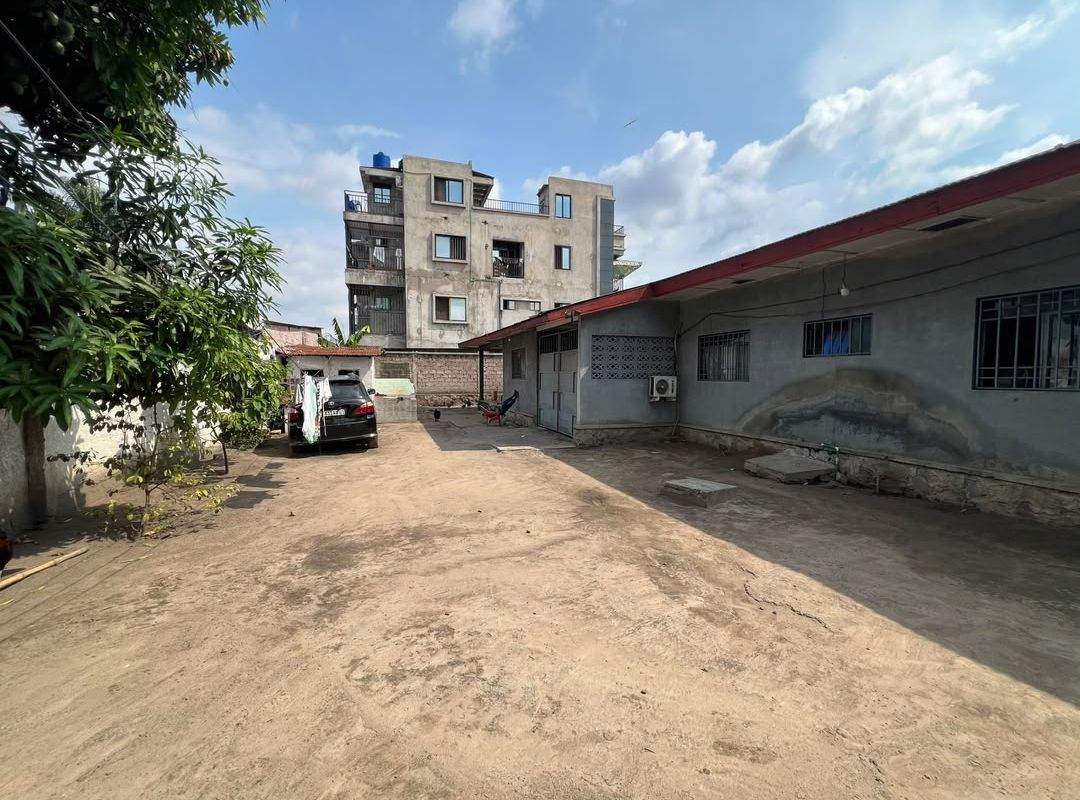 Photo de Terrain à louer à Kintambo, Kinshasa