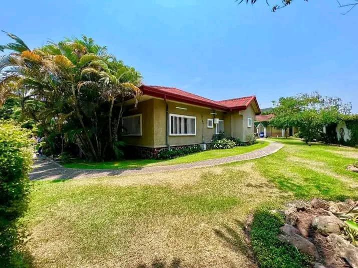 Photo de Villa à louer à Mont-Ngafula, Kinshasa - 3 chambre(s) - SmartImmo