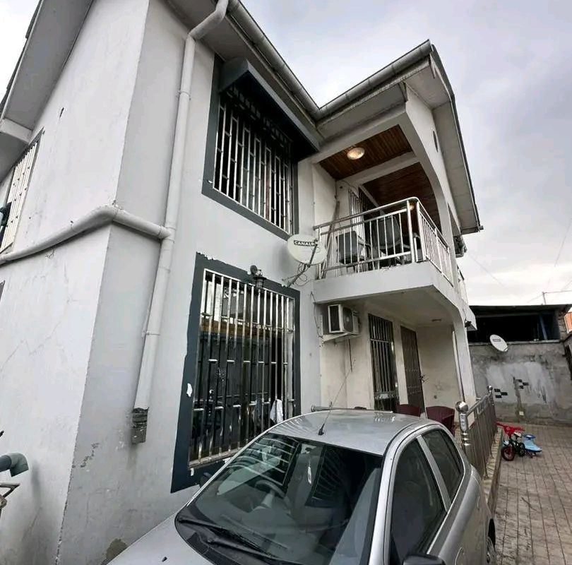 Photo de Maison à louer à Lemba, Kinshasa