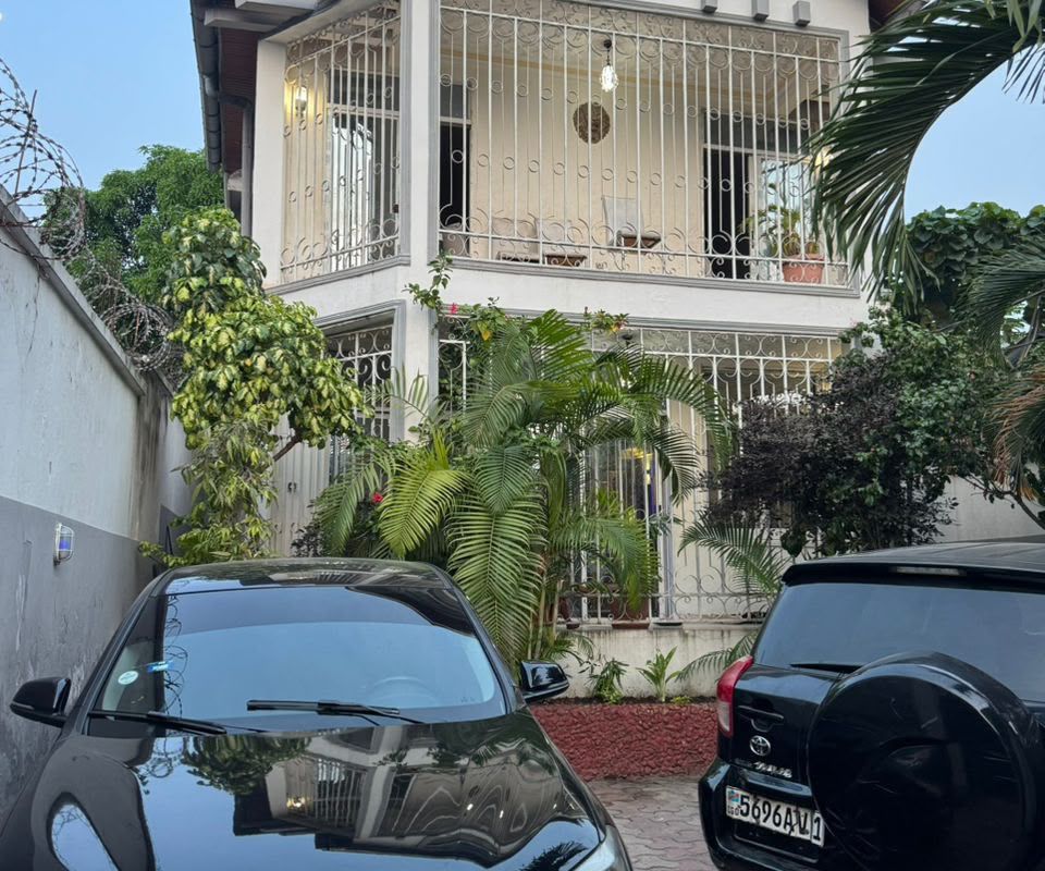 Photo de Maison à louer à Ngaliema, Kinshasa - 4 chambre(s) - SmartImmo