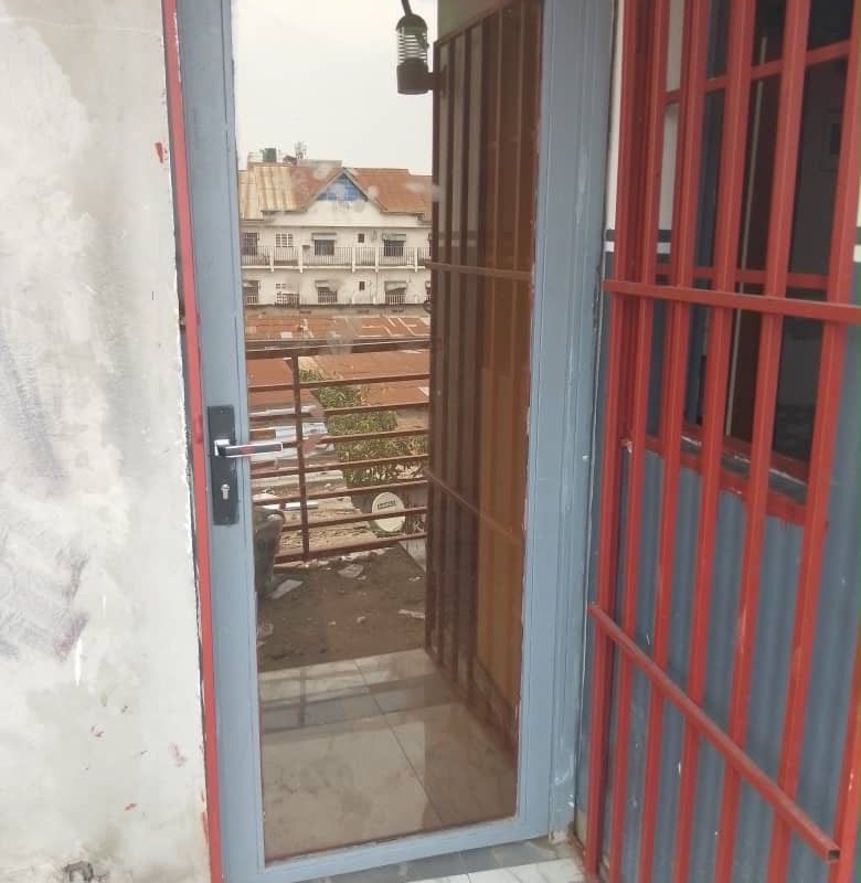 Photo de Studio à louer à Kinshasa, Kinshasa - 1 chambre(s) - SmartImmo